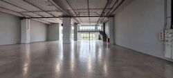 Carros Centre (D25), Factory #633268941